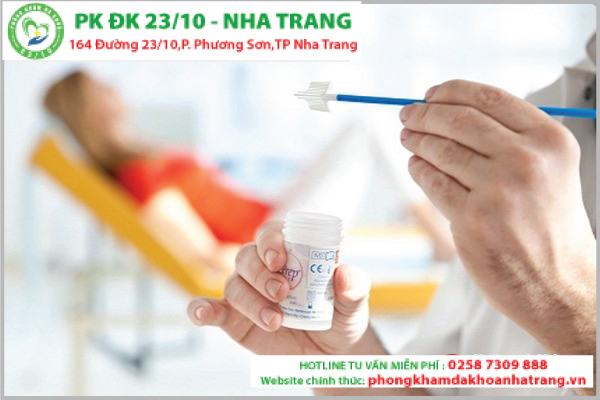 Lấy dịch tiết để xét nghiệm HPV